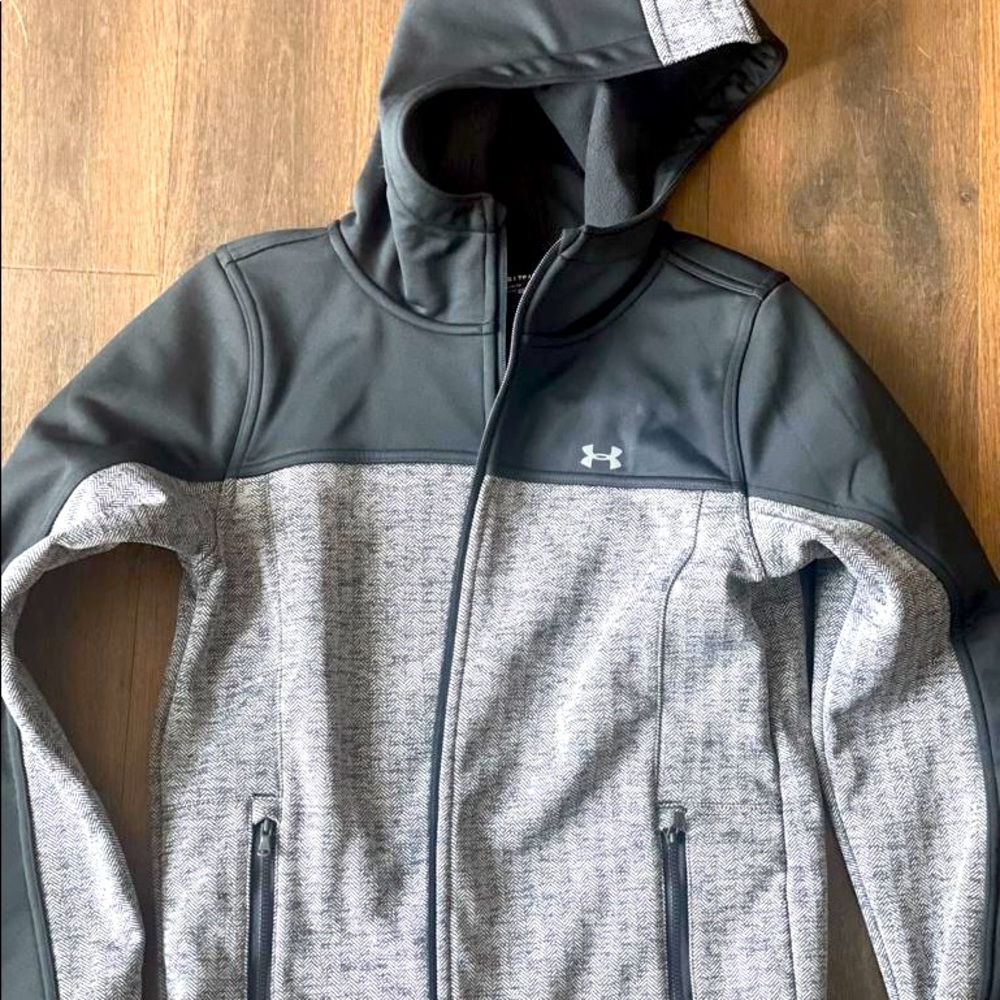 Under Armour Cold Gear Jacket. XS. Brand New.